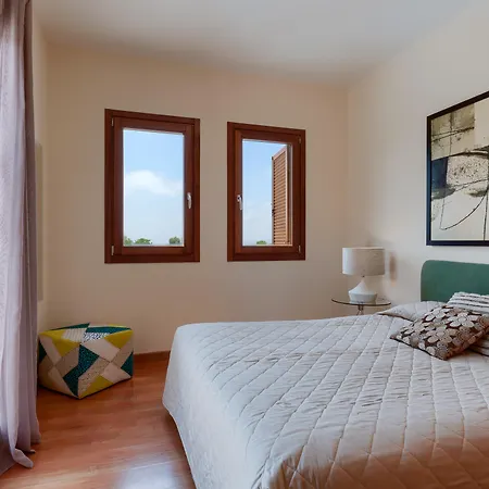 Vila Residences Junior *