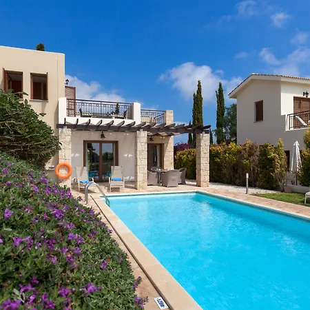 Vila Residences Junior *